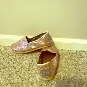 Toms shoes